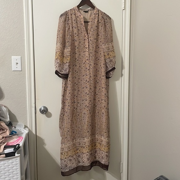 Ann Taylor Tan Cream Smocked Midi Dress - Picture 6 of 14